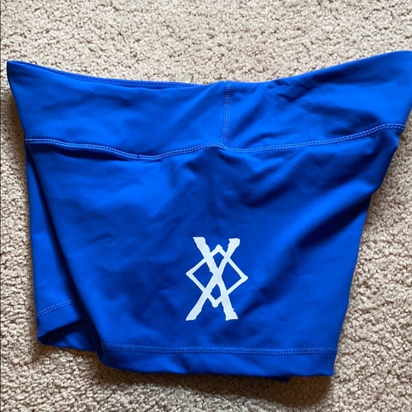 NBW booty shorts - Picture 3 of 3